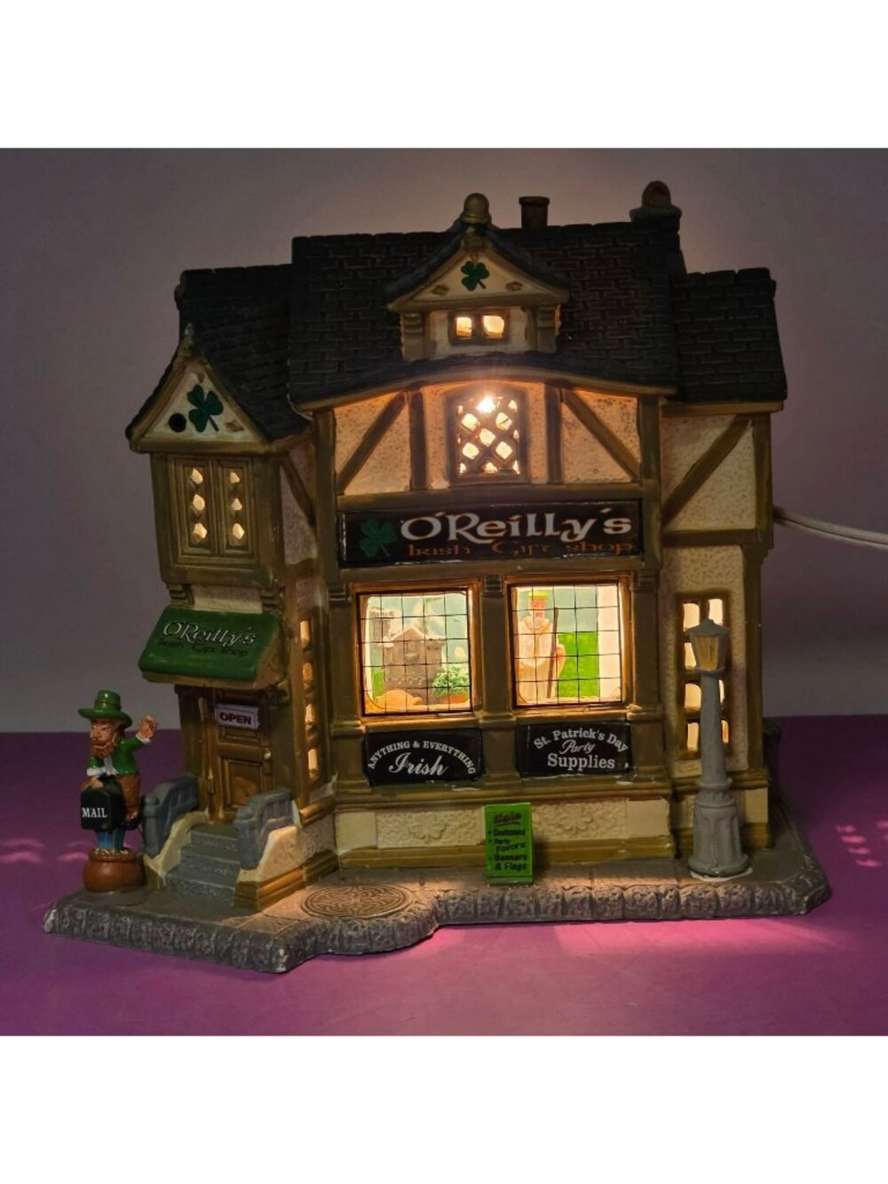 LEMAX O'Reilly's Irish Gift Shop Lighted Village St Patrick's Day Building